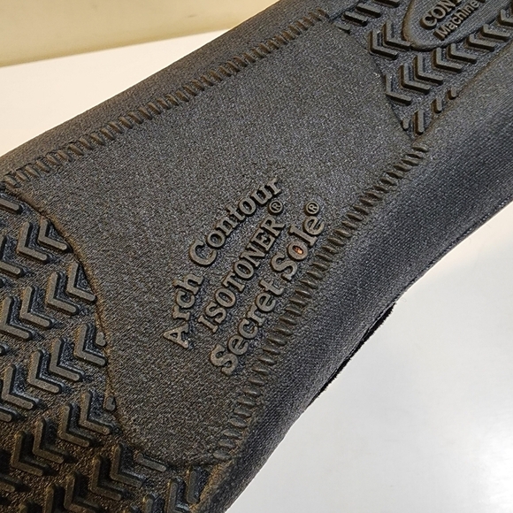 ISOTONER black Arch Contour memory foam Black Slippers size 7.5-8 - Picture 10 of 12